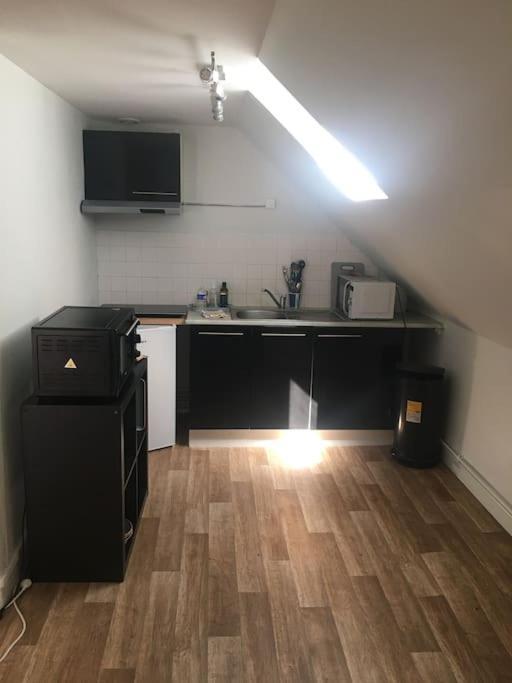 Appartement Avec Parking Proche Cathedrale Bourges Exteriér fotografie