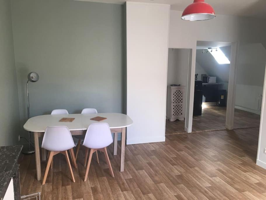 Appartement Avec Parking Proche Cathedrale Bourges Exteriér fotografie